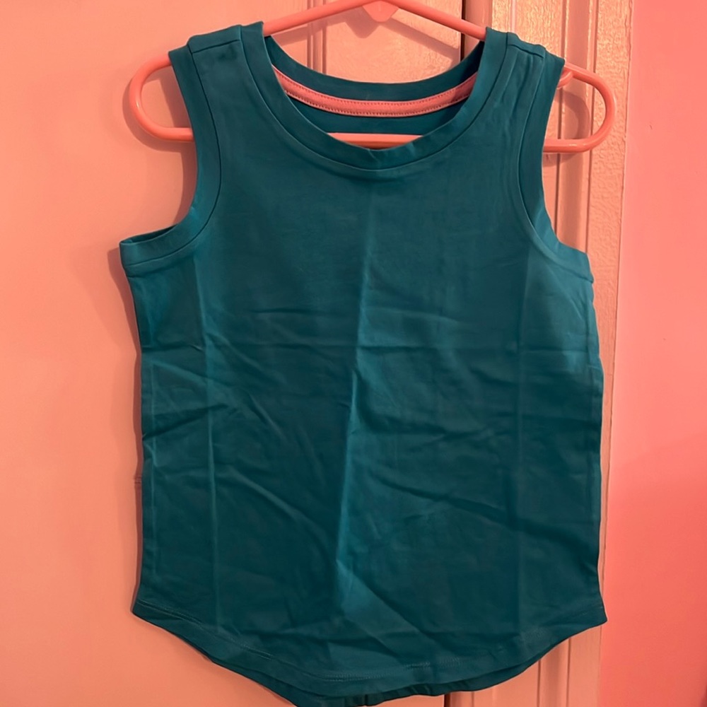 NWOT Girls Size XS Amazon Essentials Tank Top